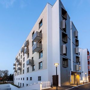 Néméa Appart'Hôtel Vélizy Europe